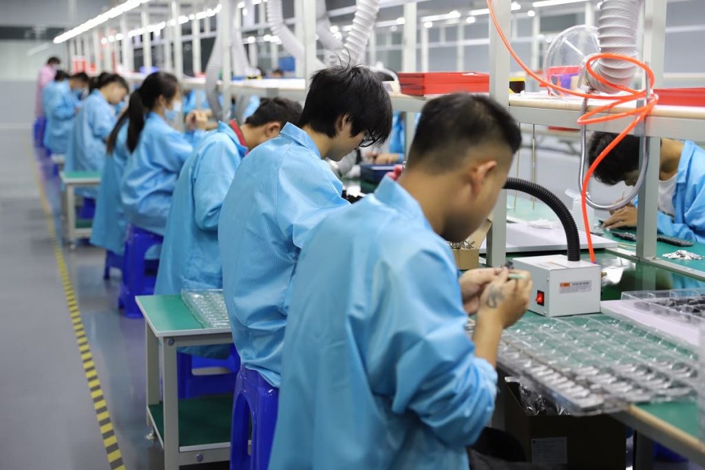 万向娱乐-VR游戏,浸式体验休闲平台!